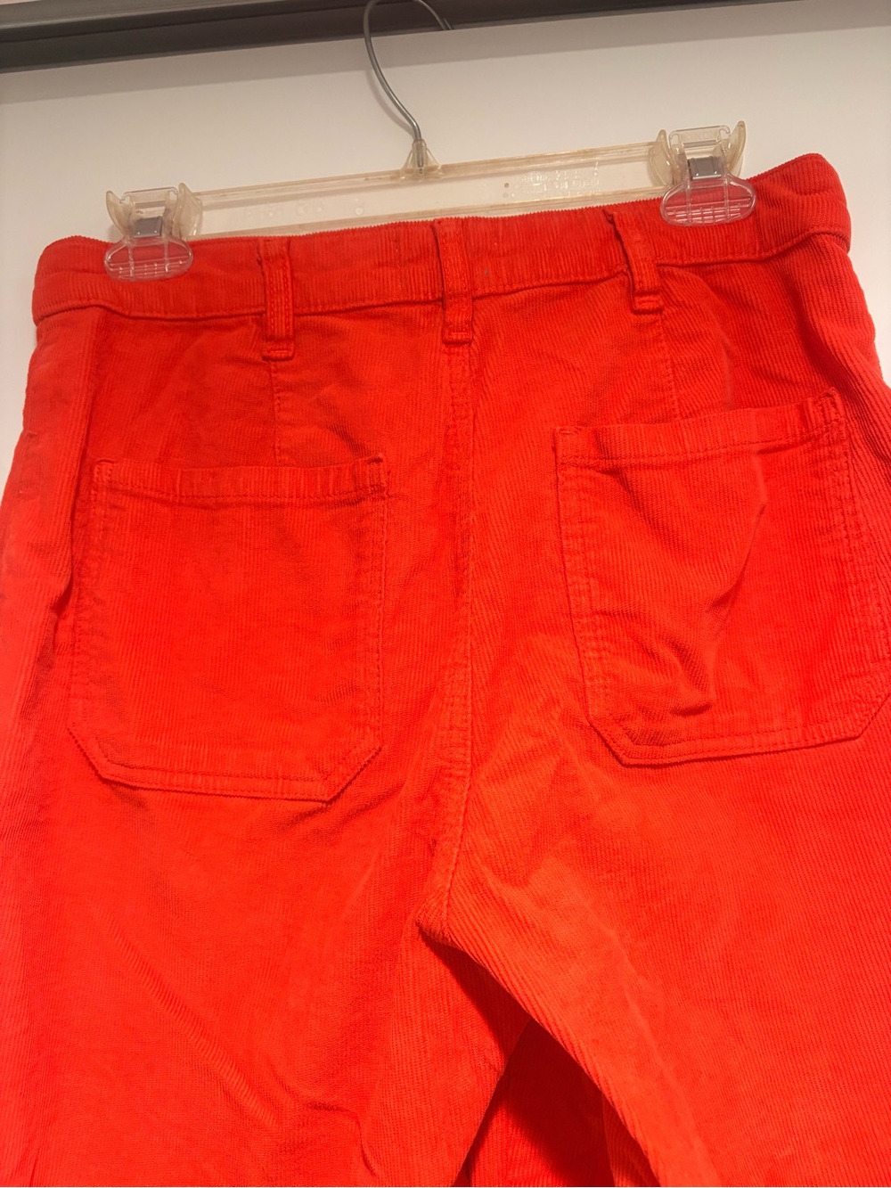 Marine Layer Bridget crop Corduroy Pants in Poinciana - Picture 3 of 4